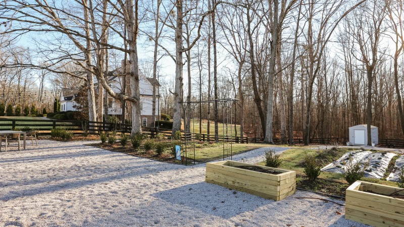 Small barn attached to pasture and back garden